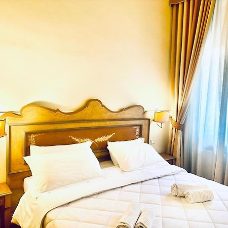 ローマ イル  ガットパルド ルレ Bed & Breakfast エクステリア 写真
