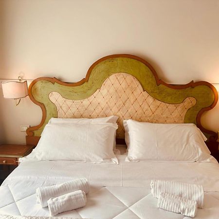 ローマ イル  ガットパルド ルレ Bed & Breakfast エクステリア 写真